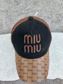 کلاه نقابدار،مخمل وگلدوزی طرح miu miu